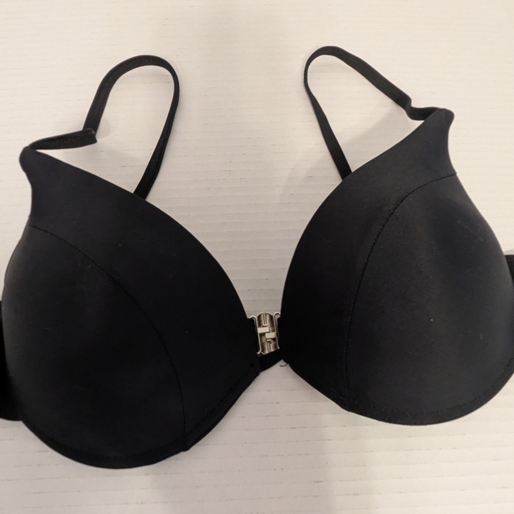 Elegant Black Women's Bikini Top